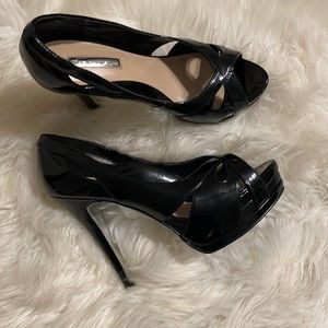 EUC 🌟 H by Halston Black Heels